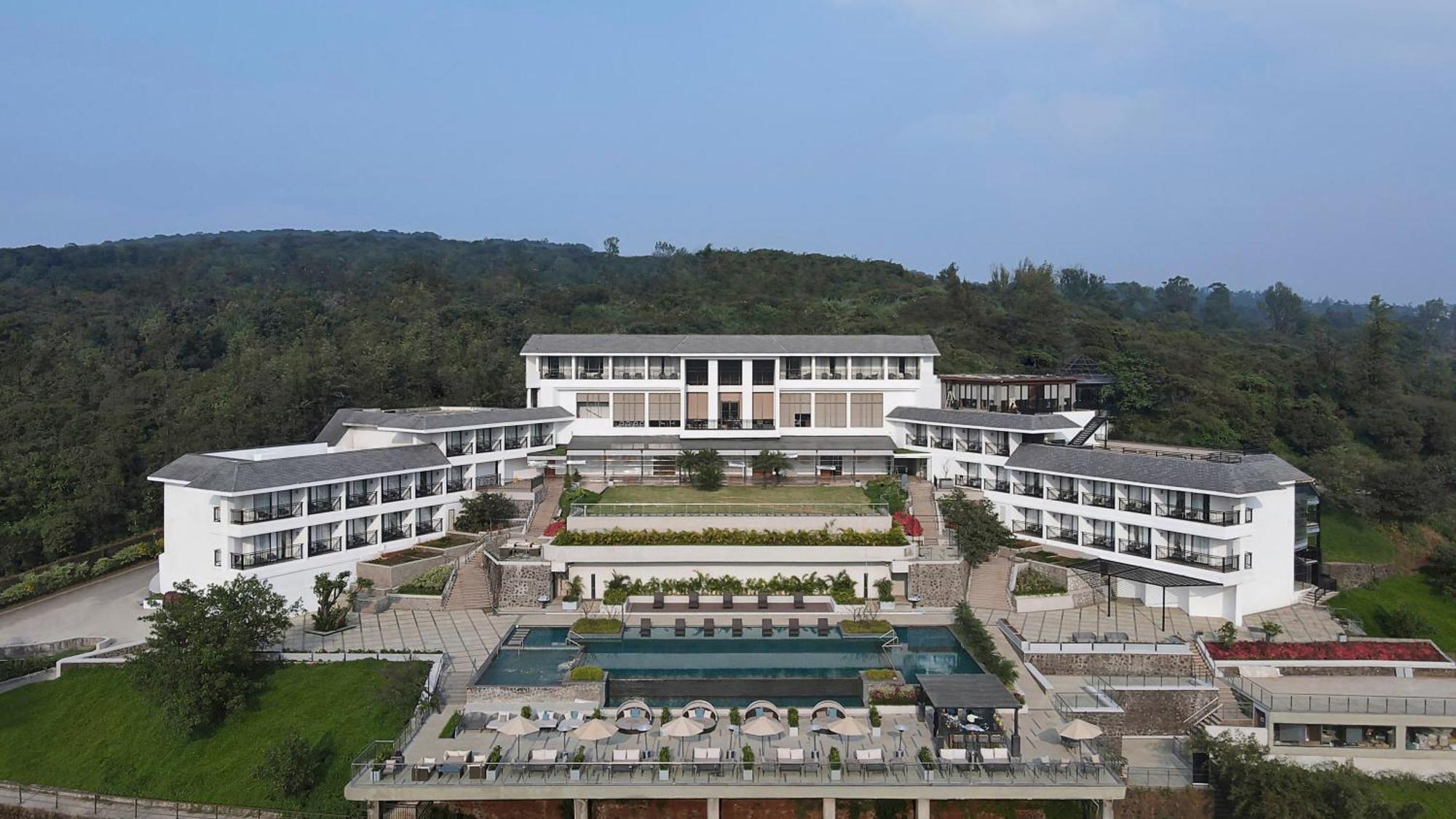 Courtyard By Marriott Mahabaleshwar Hotel Ngoại thất bức ảnh