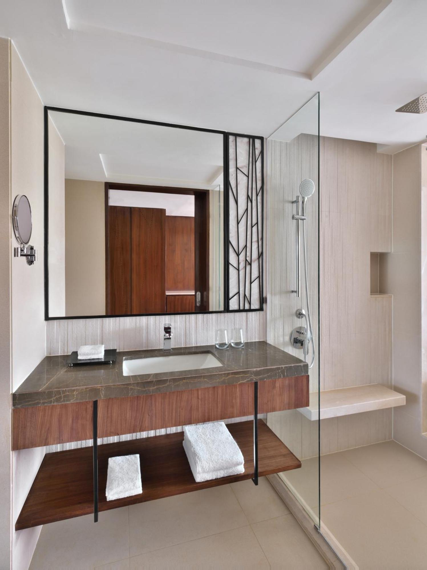 Courtyard By Marriott Mahabaleshwar Hotel Ngoại thất bức ảnh