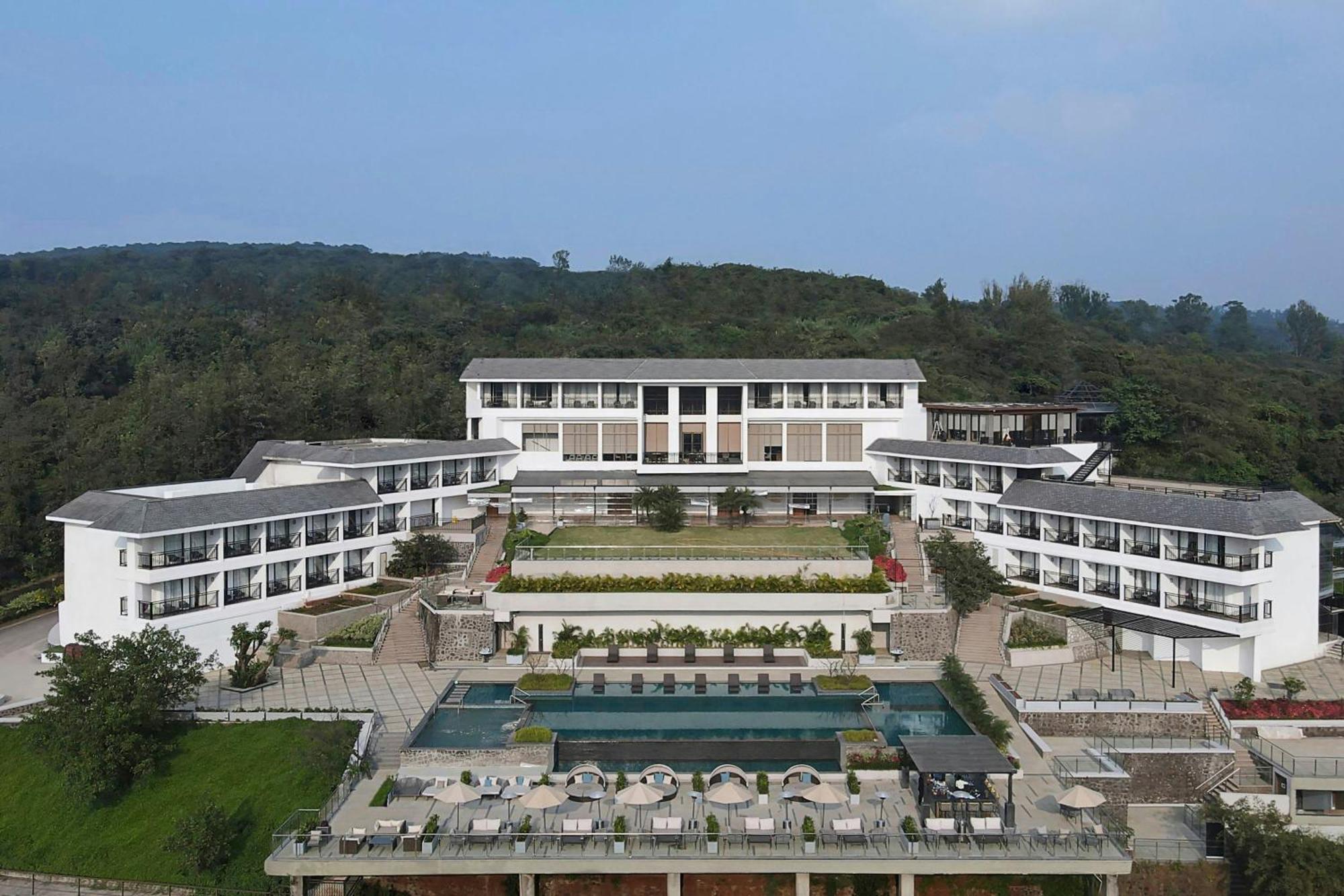Courtyard By Marriott Mahabaleshwar Hotel Ngoại thất bức ảnh