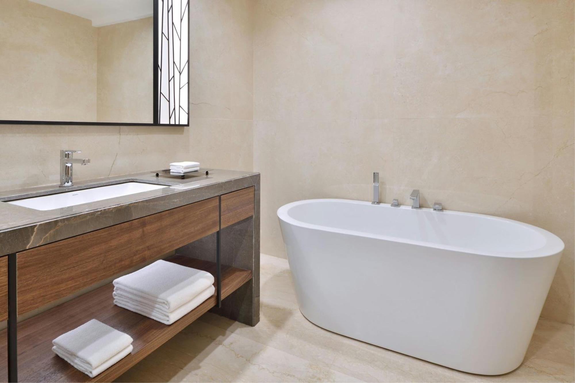 Courtyard By Marriott Mahabaleshwar Hotel Ngoại thất bức ảnh